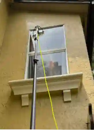 Washing 2 story window